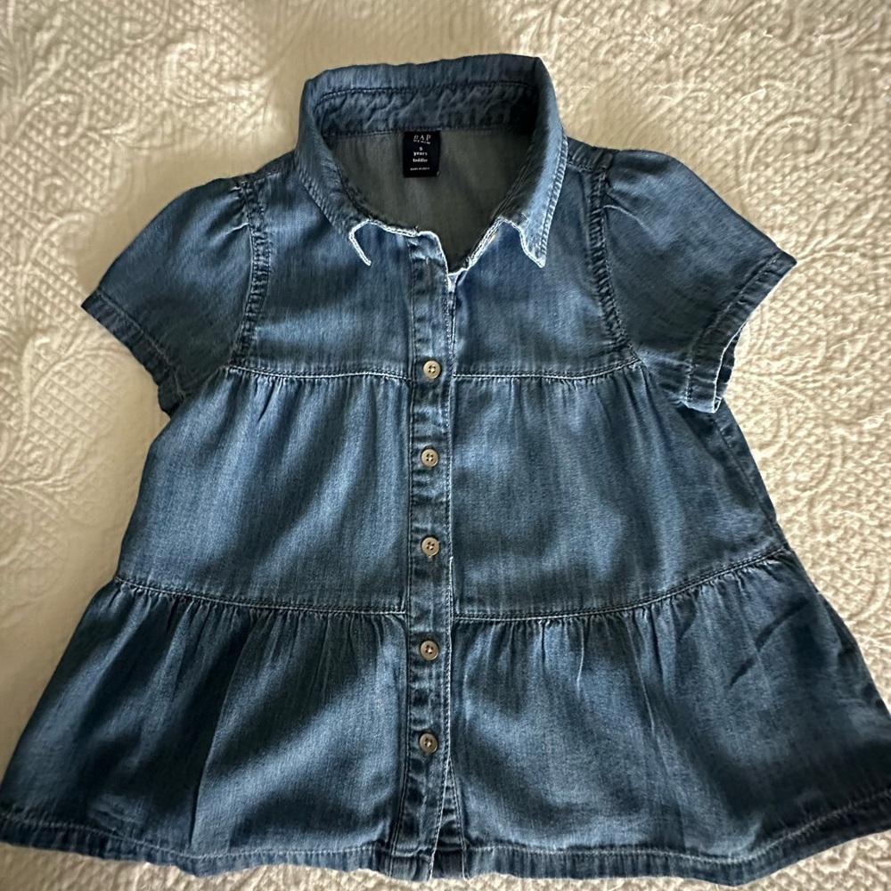 Gap, Tiered Top, Soft Denim Blue Tencil (soft)
Sz 5
Excellent Condition